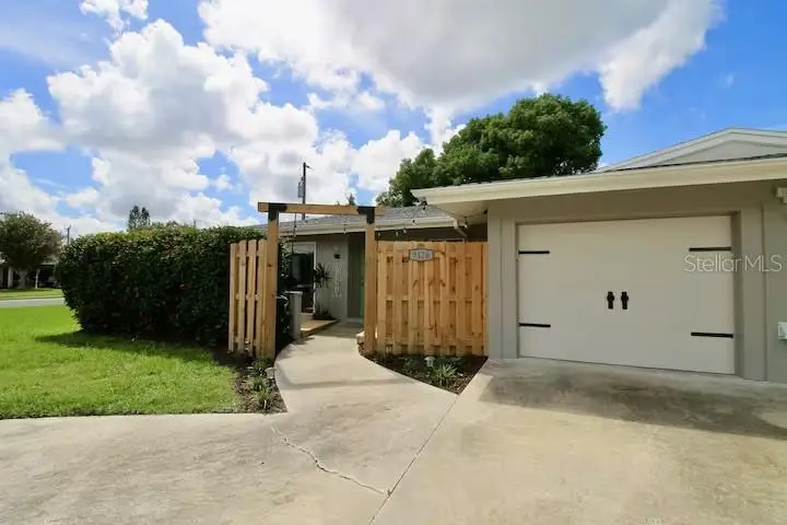 3174 Jennings Drive, Sarasota, FL 34239 - Image #2