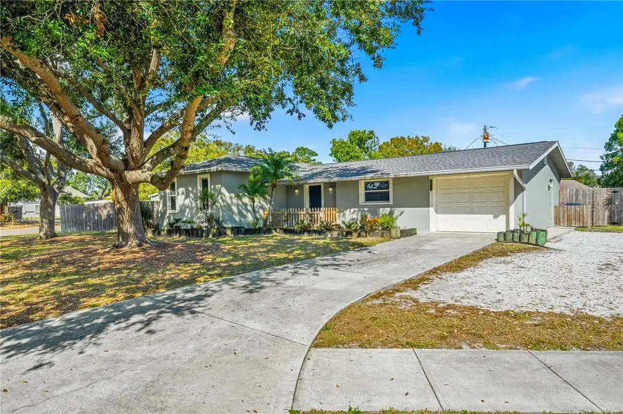 5353 Hayden Boulevard, Sarasota, FL 34232 - Image #2