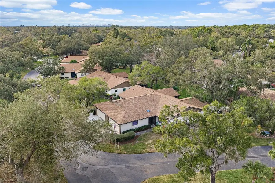 4735 Oak Hill Drive #8, Sarasota, FL 34232 - Image #2