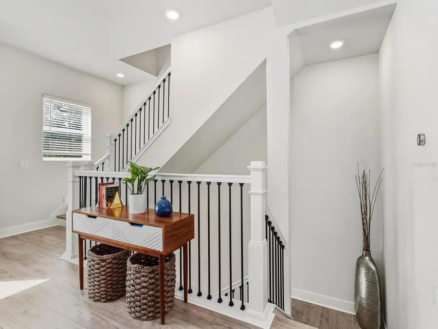 451 Wingfield Drive, Sarasota, FL 34237 - Image #3