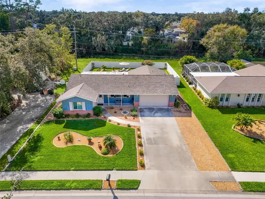 5852 Whistlewood Circle, Sarasota, FL 34232 - Image #2