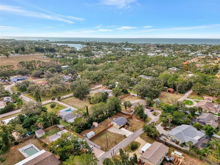 205 Avenida De Bahia, Nokomis, FL 34275 - Image #2