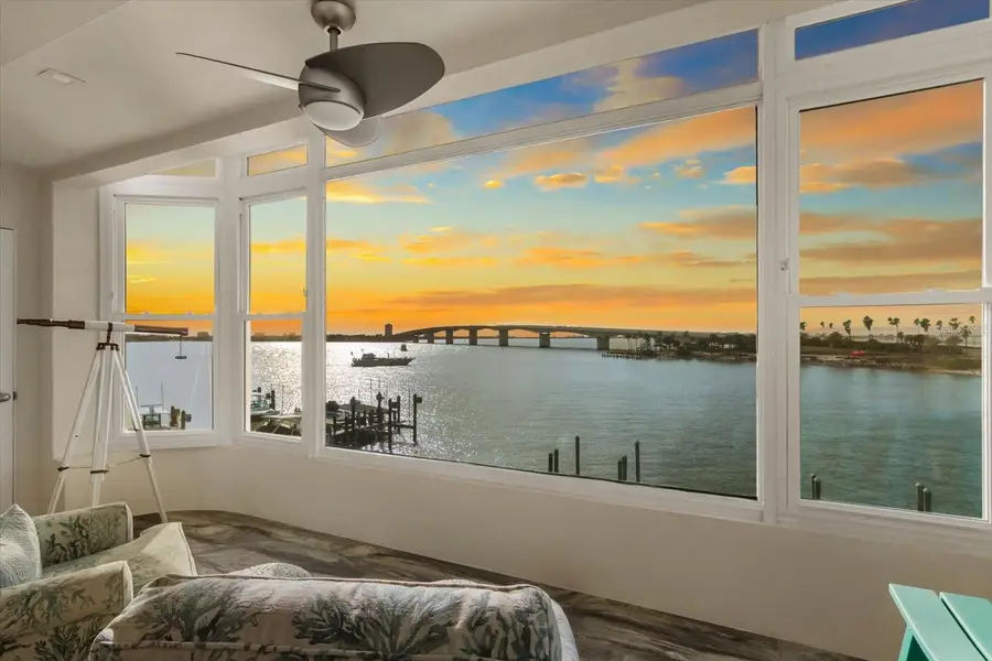 174 Golden Gate Point #32, Sarasota, FL 34236 - Image #2