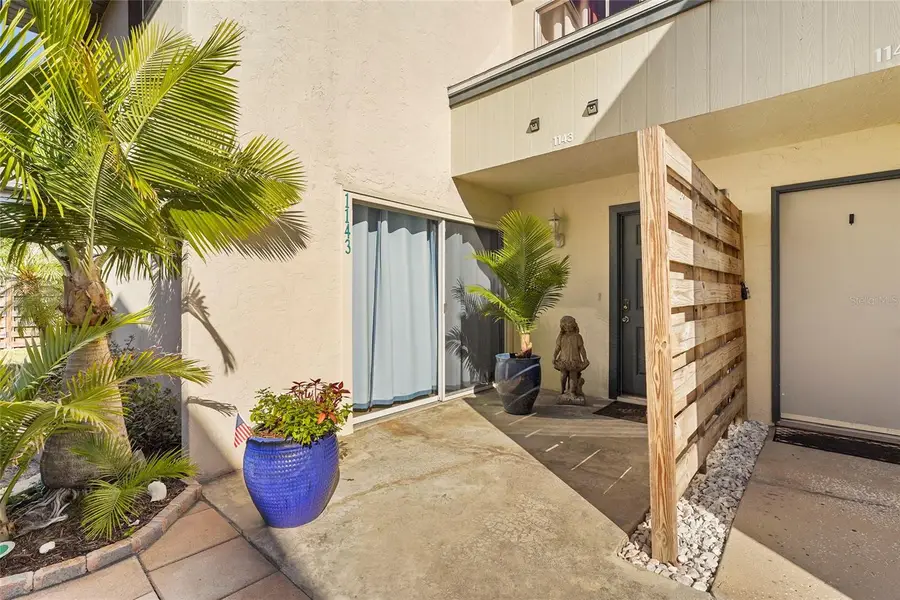 1143 Longfellow Road, Sarasota, FL 34243 - #3