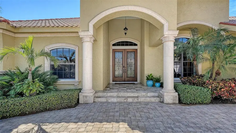 8864 Enclave Court, Sarasota, FL 34238 - Image #3