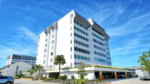 1125 W Peppertree Drive #302, SARASOTA, FL 34242