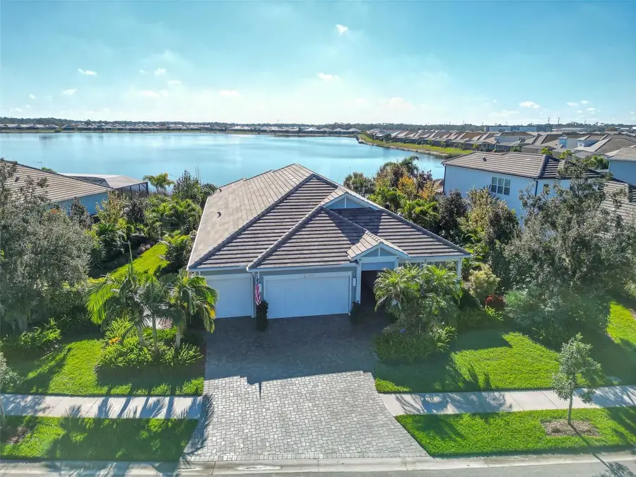 8083 Waterbend Trail, Sarasota, FL 34240 - Image #3