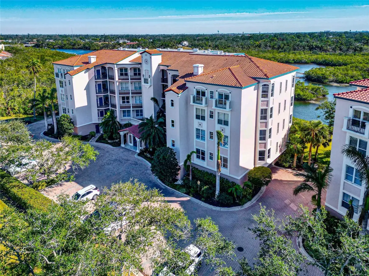 5408 Eagles Point Circle #302, Sarasota, FL 34231 - Image #1