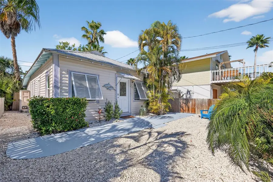 520 Spring Avenue #C, Anna Maria, FL 34216 - Image #2