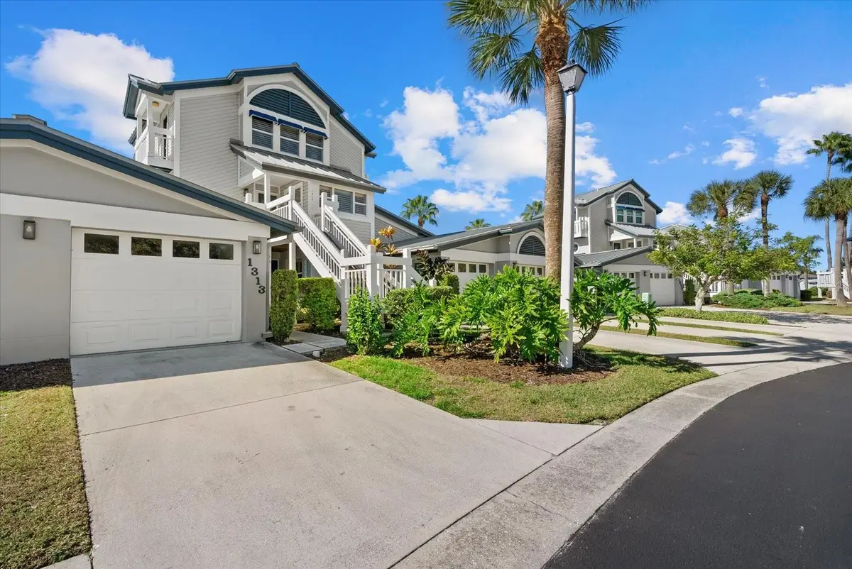 1313 Siesta Bayside Drive #1313D, Sarasota, FL 34242 - Image #1