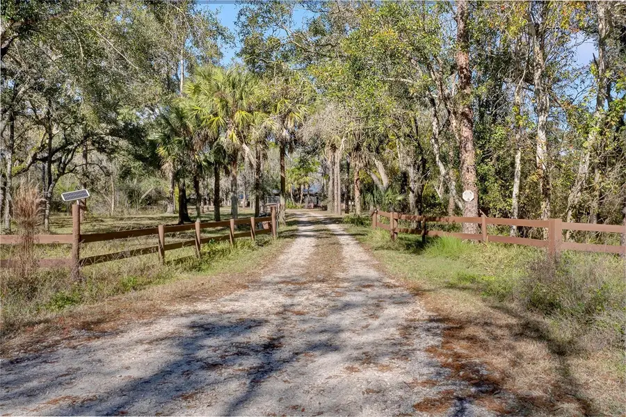 16418 Winburn Drive, Sarasota, FL 34240 - Image #3