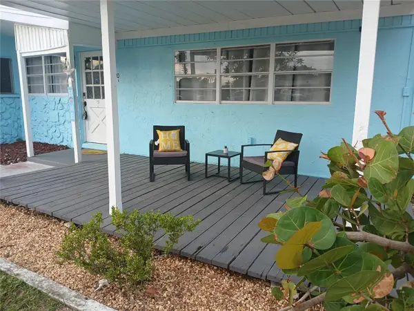 6520 Clemson Street, BRADENTON, FL 34207