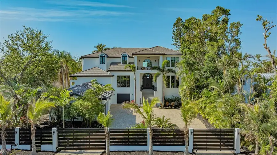 1540 Hillview Drive, Sarasota, FL 34239 - #2