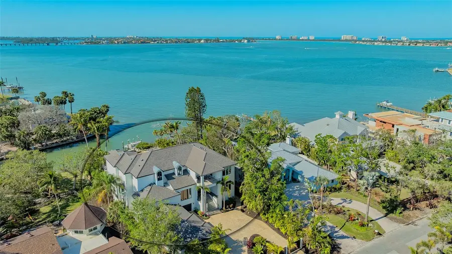 1540 Hillview Drive, Sarasota, FL 34239 - #3