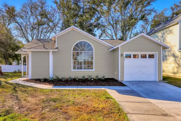 3703 43rd Avenue W, BRADENTON, FL 34205