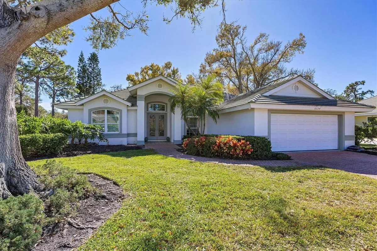 8684 Woodbriar Drive, Sarasota, FL 34238 - Image #1