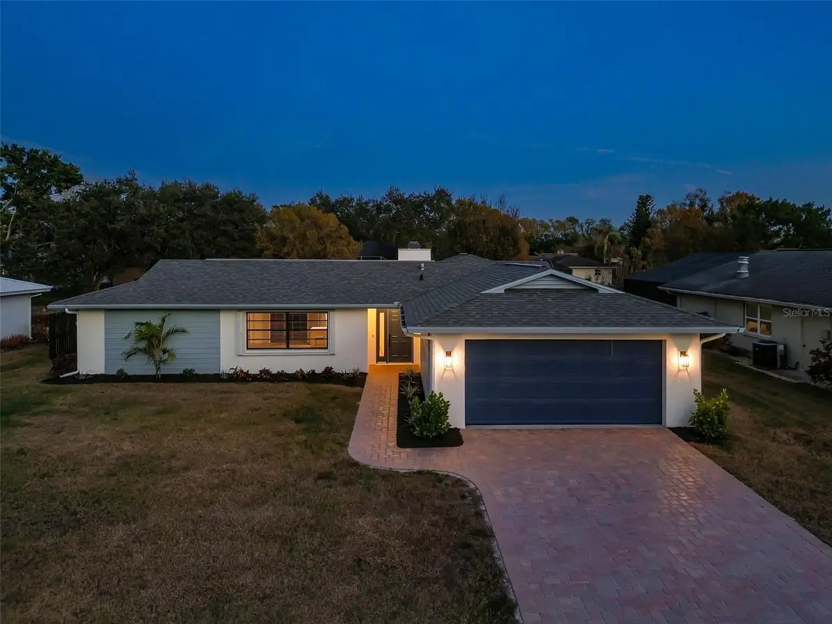 4423 Meadow Creek Circle, Sarasota, FL 34233 - Image #1