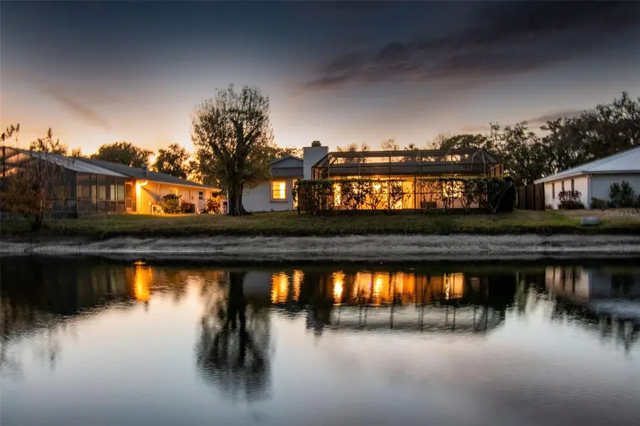 4423 Meadow Creek Circle, Sarasota, FL 34233 - Image #2