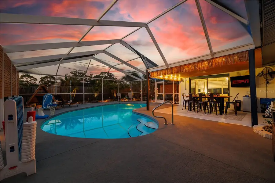 8415 Iris Avenue, Seminole, FL 33777 - Image #3