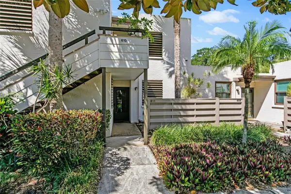 611 Woodlawn Drive #611, BRADENTON, FL 34210