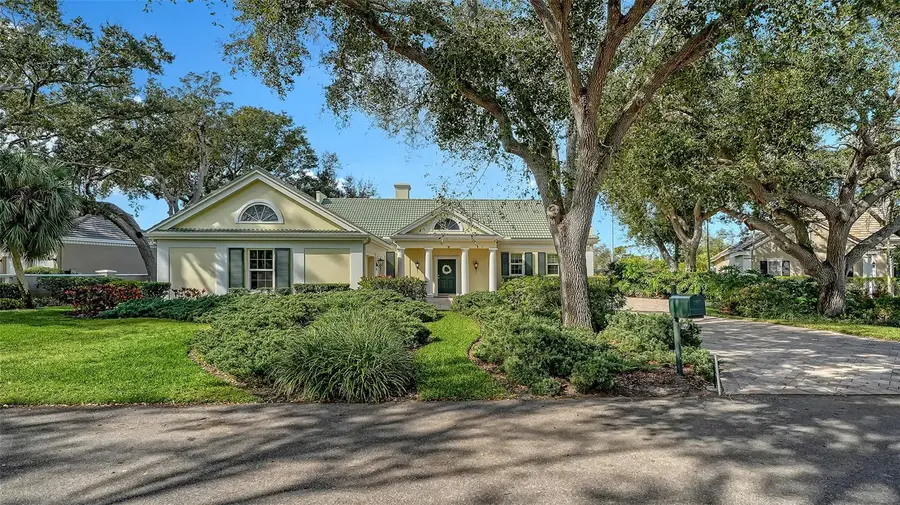 227 Saint James Park, Osprey, FL 34229 - Image #2