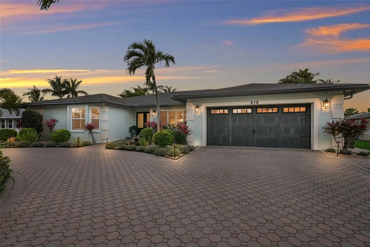 312 64th Street Court Nw, Bradenton, FL 34209 - #1