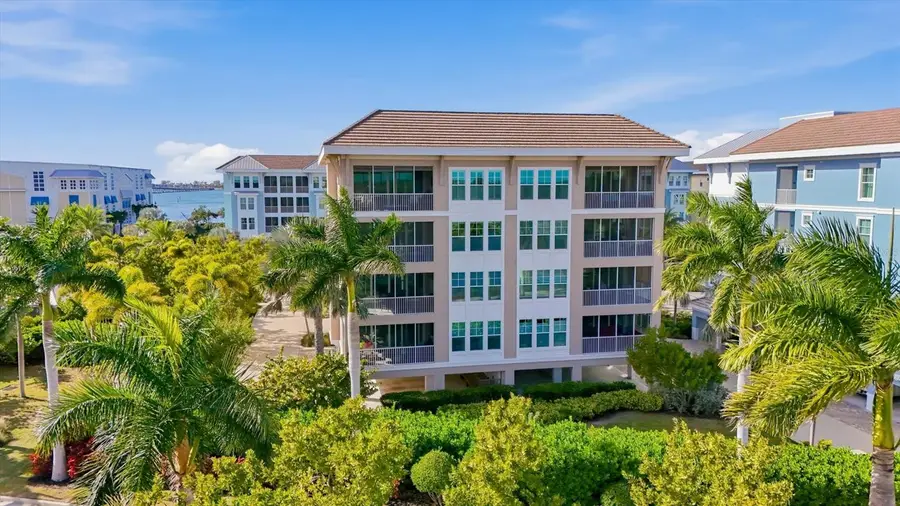 395 Aruba Circle #303, Bradenton, FL 34209 - Image #2