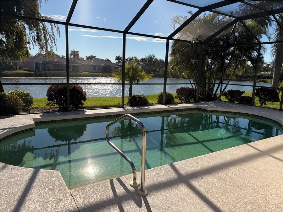 8025 Stirling Falls Circle, Sarasota, FL 34243 - Image #2