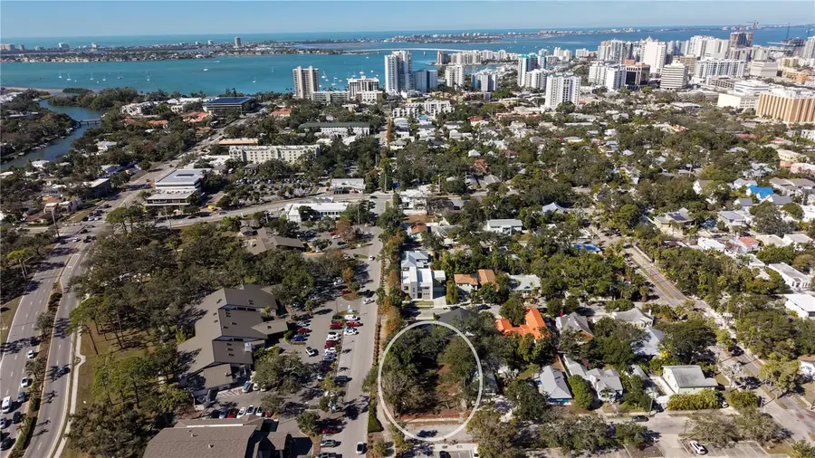 654 Lafayette Court, Sarasota, FL 34236 - Image #3