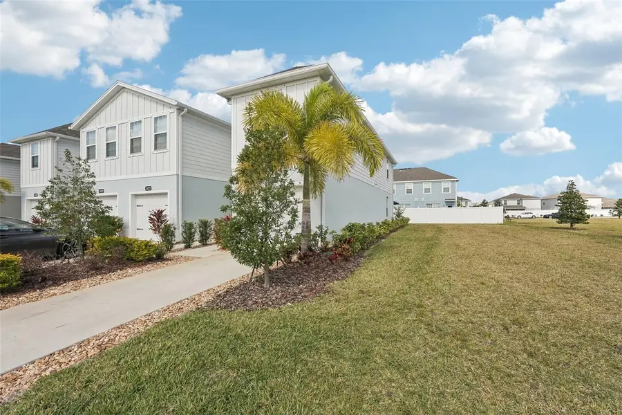 14229 Crimson Avenue, Lakewood Ranch, FL 34211 - Image #2