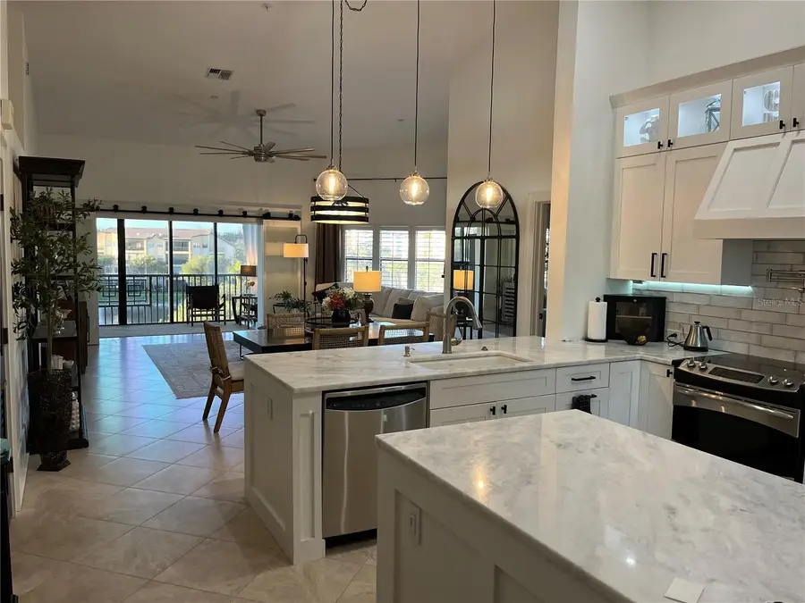 155 Vintage Circle #I404, Naples, FL 34119 - Image #3