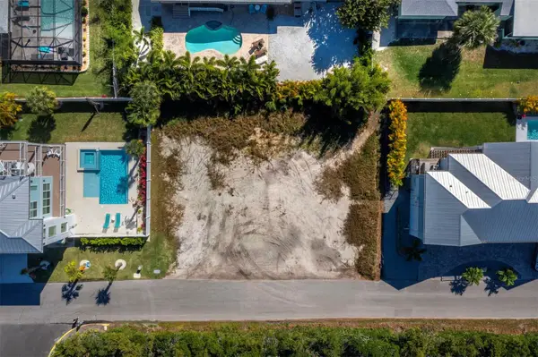 620 Companion Way, LONGBOAT KEY, FL 34228