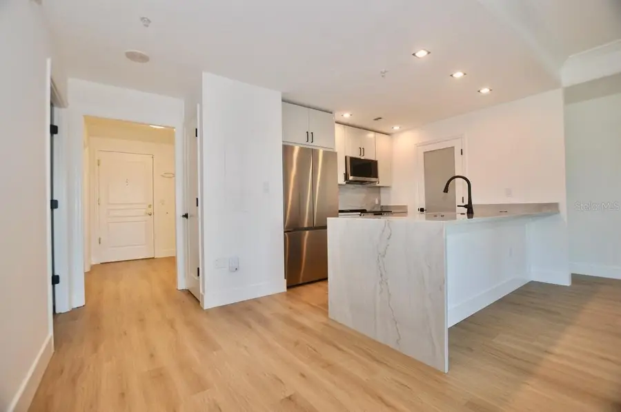 750 N Tamiami Trail #307, Sarasota, FL 34236 - Image #3