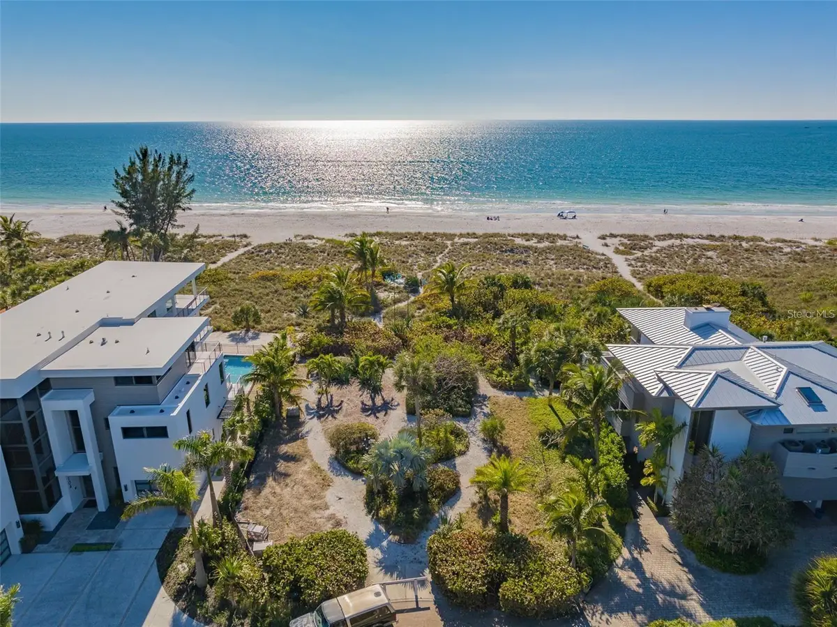 102 Sunset Lane, Holmes Beach, FL 34217 - Image #1