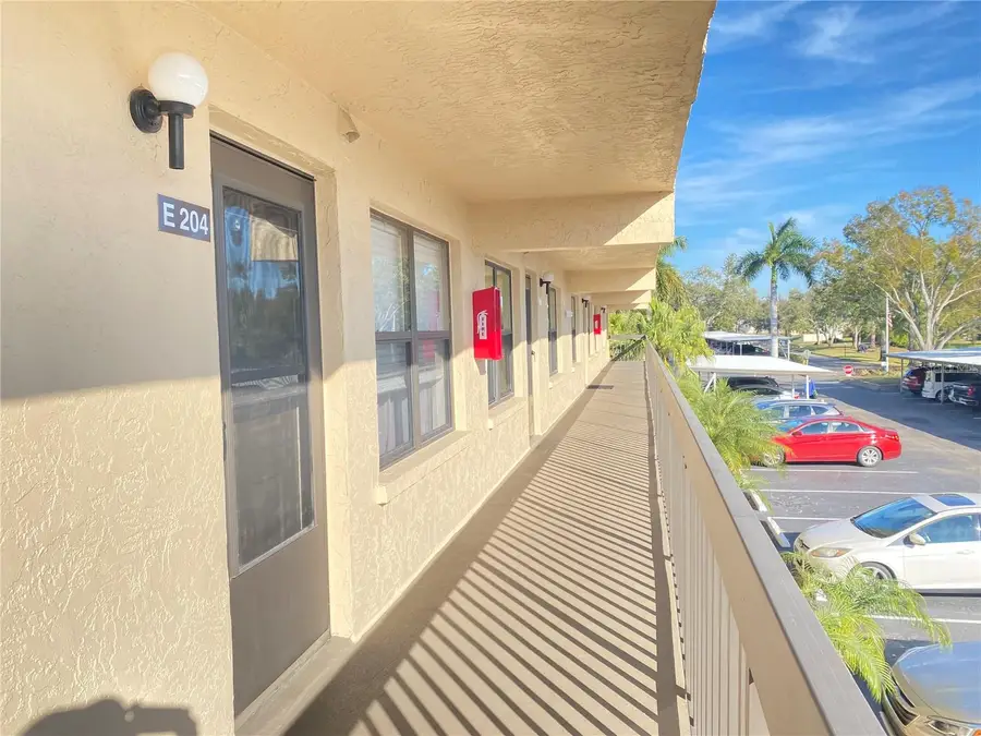 505 30th Avenue W #E204, Bradenton, FL 34205 - Image #2
