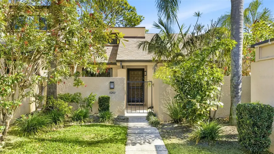 5207 Myrtle Wood #4, Sarasota, FL 34235 - Image #3