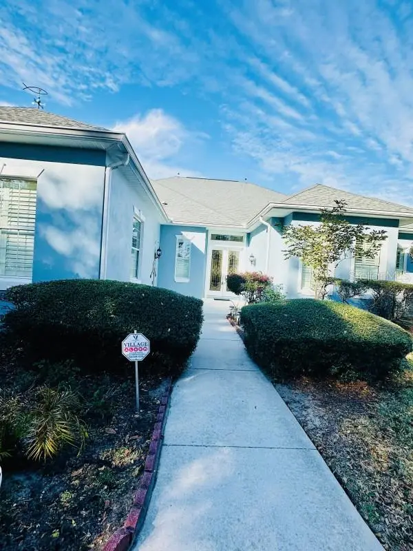 539 Dowling Circle, Lady Lake, FL 32159 - Image #2