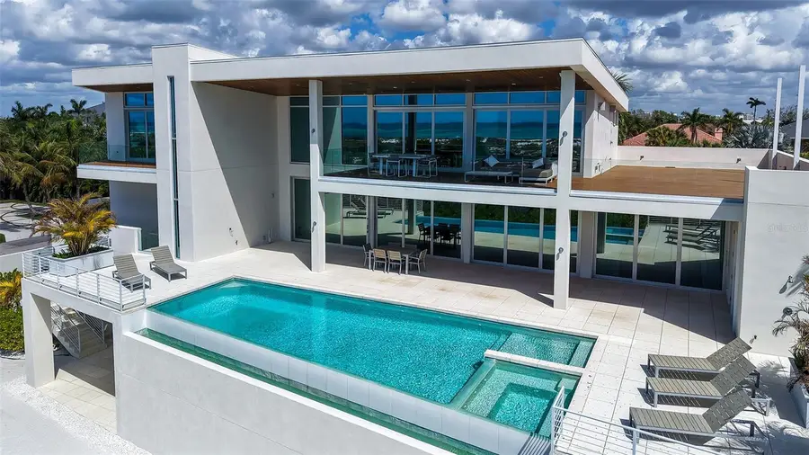 160 Whittier Drive, Sarasota, FL 34236 - #2