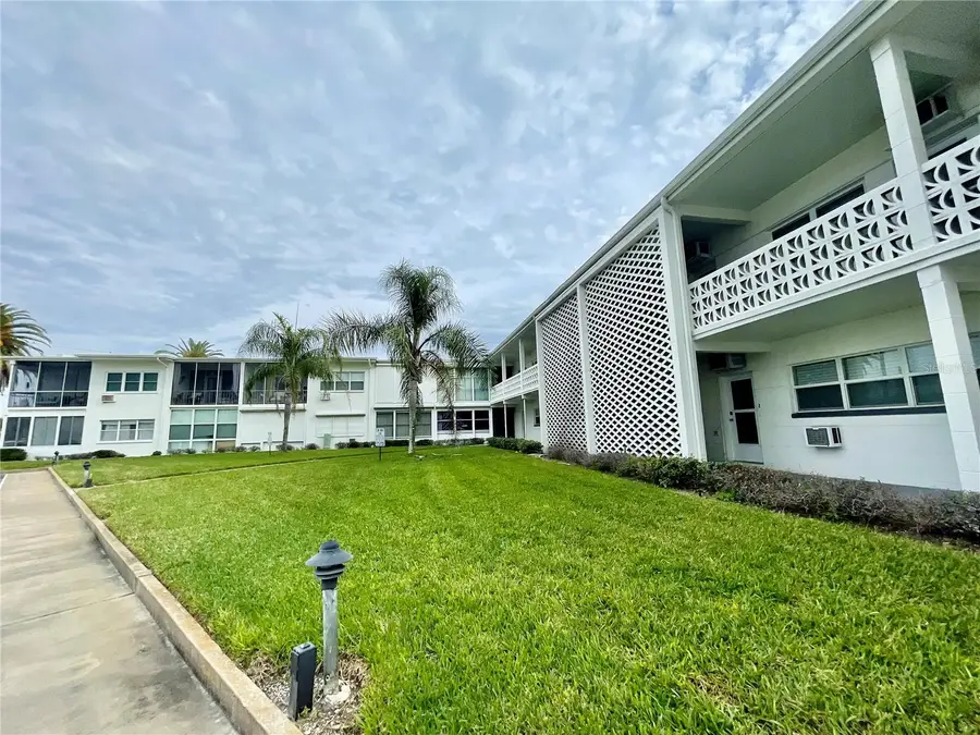 7050 Sunset Way #19, Saint Pete Beach, FL 33706 - Image #3