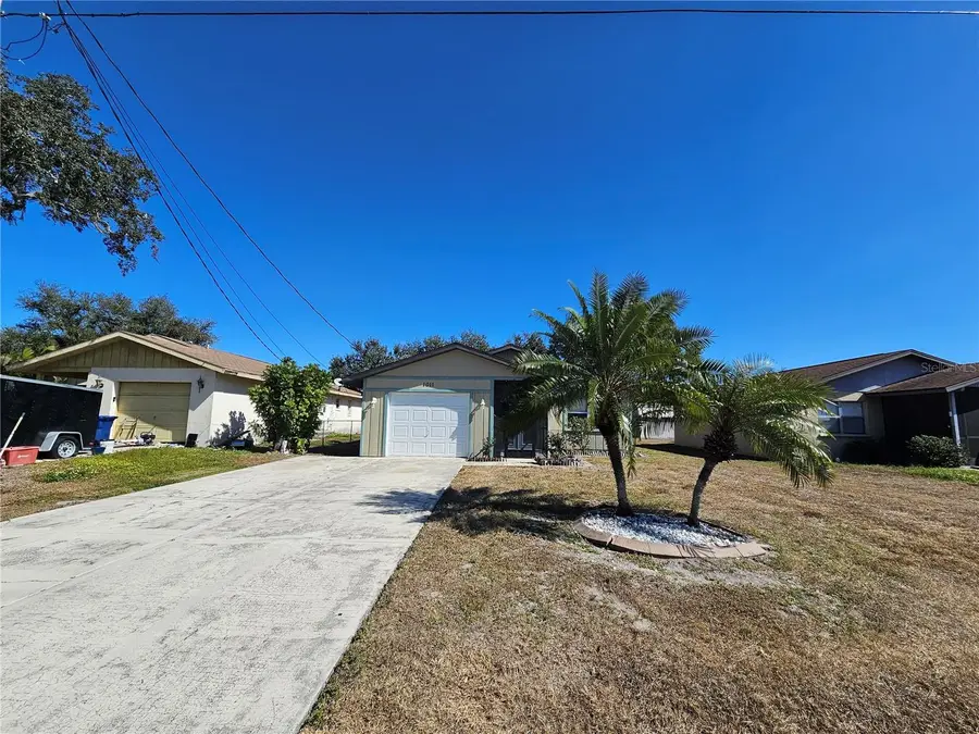1011 Bacon Avenue, Sarasota, FL 34232 - Image #2