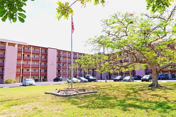 4109 Lake Bayshore Drive #407, BRADENTON, FL 34205