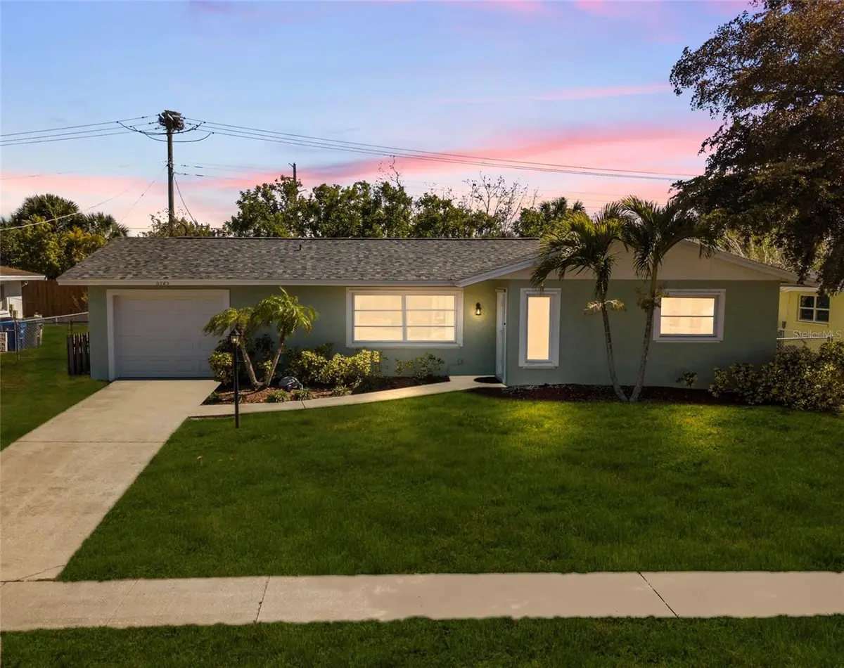 6725 Roxbury Drive, Sarasota, FL 34231 - #1