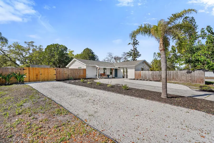 635 Melody Circle, Sarasota, FL 34237 - #2