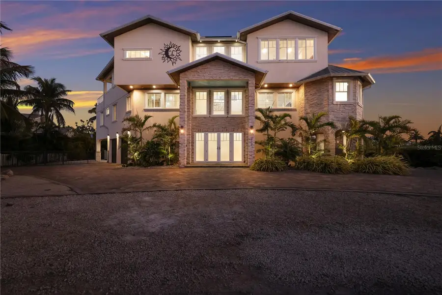 313 Hammock Circle, Anna Maria, FL 34216 - #2