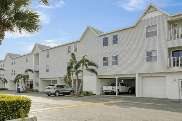 3607 E Bay Drive #211, HOLMES BEACH, FL 34217