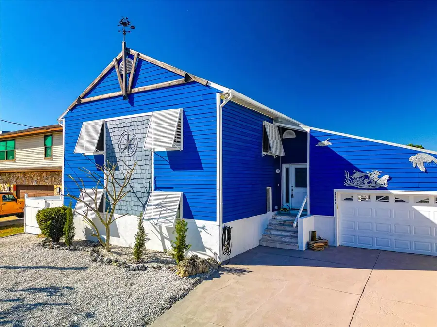 4211 3rd Avenue Ne, Bradenton, FL 34208 - #3