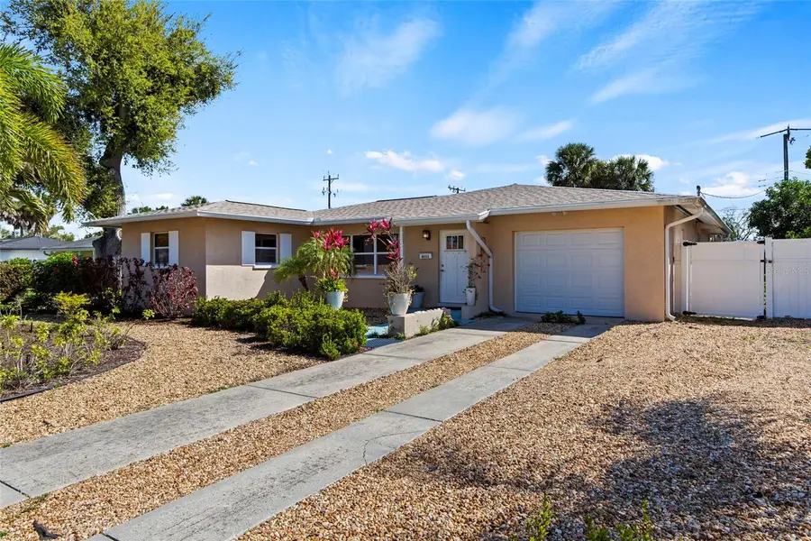 6111 Dartmouth Drive, Bradenton, FL 34207 - #2