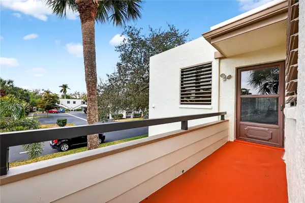 521 Lakeside Drive #521, BRADENTON, FL 34210