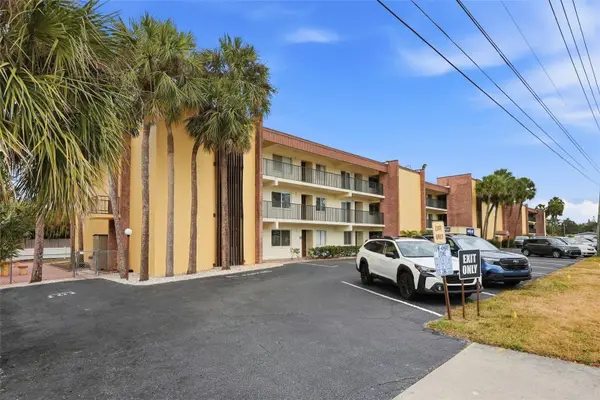 4435 1st Street Ne #205, ST PETERSBURG, FL 33703