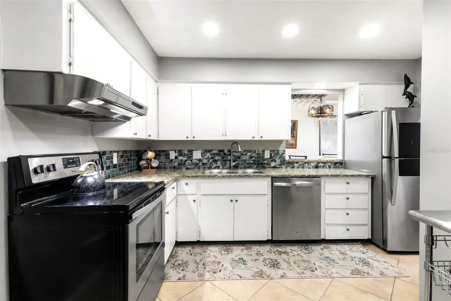 2224 Bahia Vista Street #E6, Sarasota, FL 34239 - #3